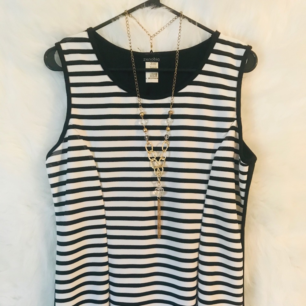 Black/White Top